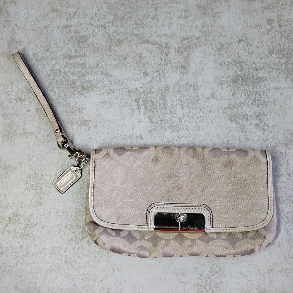Coach Wristlet Kristin Beige Signature Canvas Beige Leather Trim Small‎ Bag